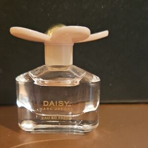 Marc Jacobs Daisy Eau de Toilette Mini Splash 0.17 fl oz